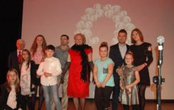 Więcej o: „O kobietach dla kobiet”